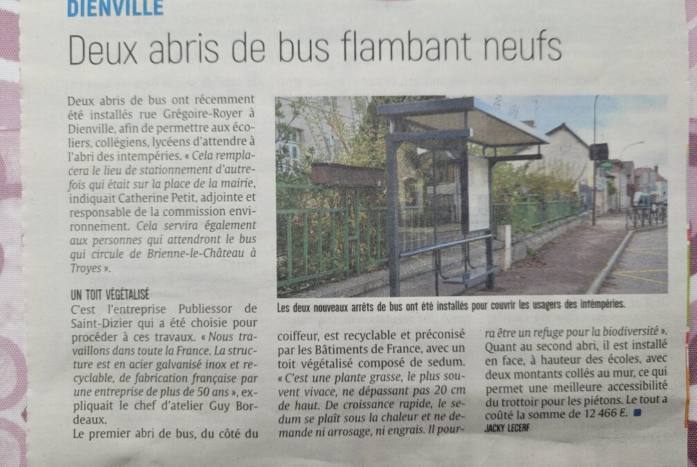 Fourniture et pose 2 abris de bus à Dienville
